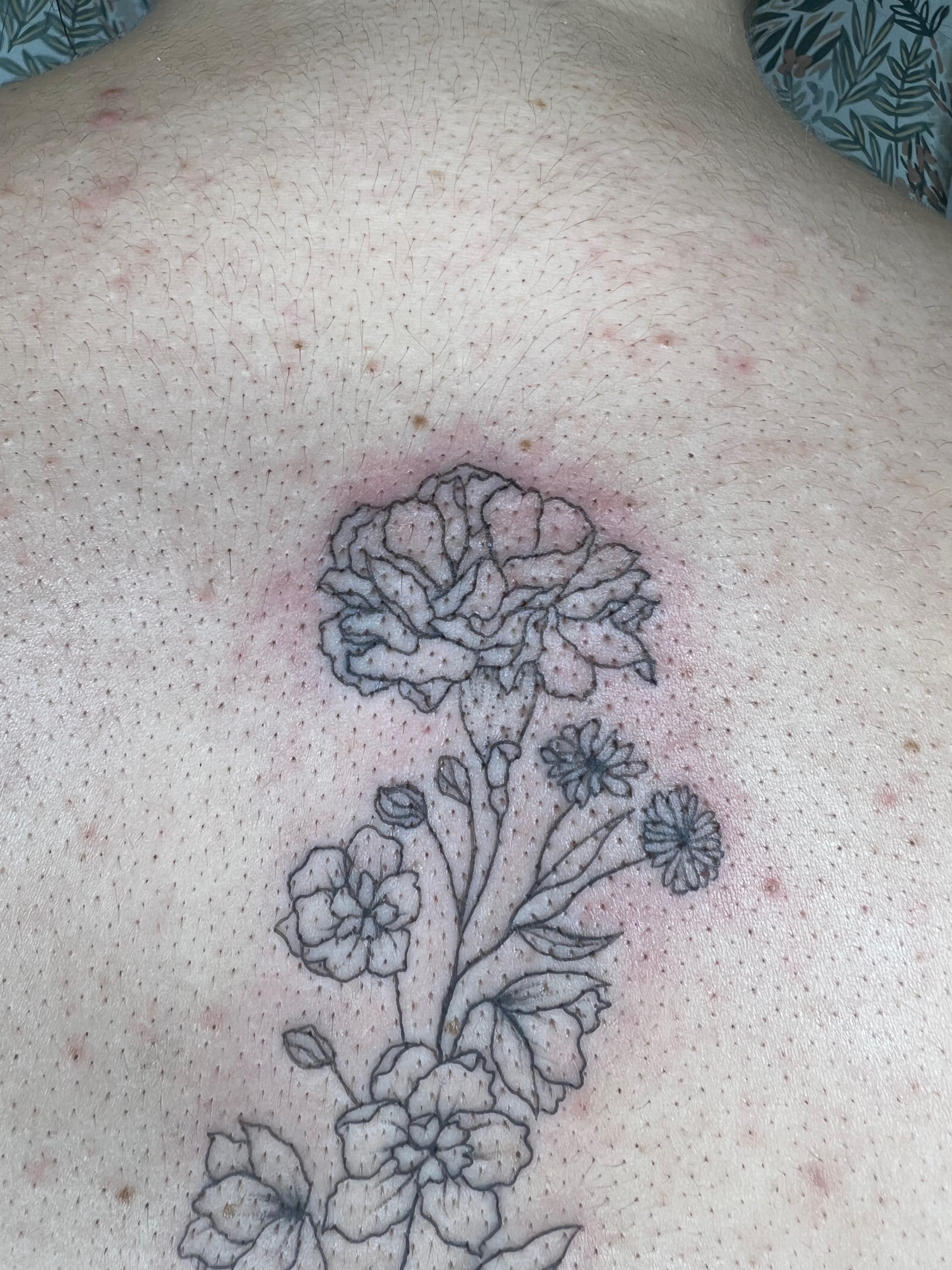 Tatouage personnalisé floral pour Justine