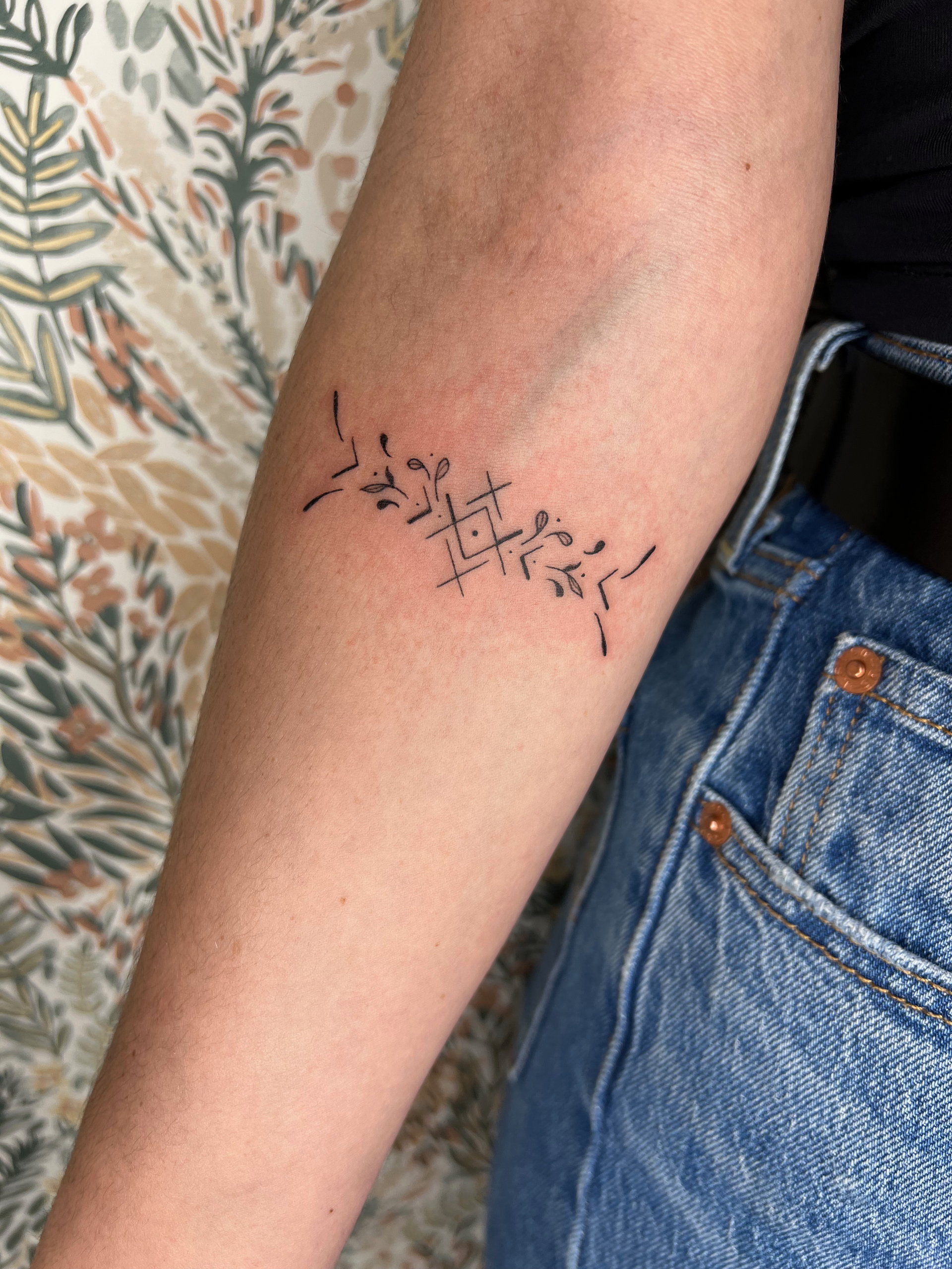 Tatouage Flash astrologique Verseau pour Lise